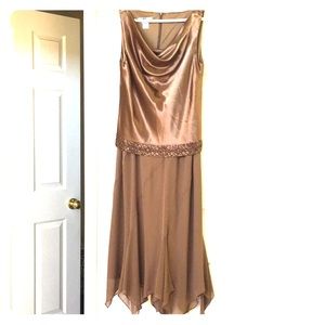Beautiful evening out/date night dress.